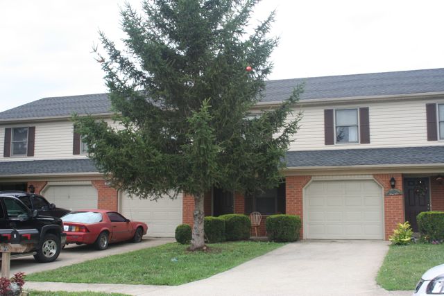 466 GARDEN CITY DR
