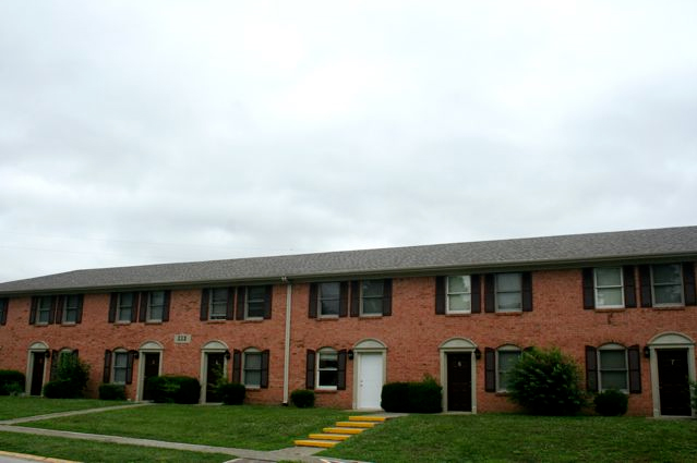 213 CALUMET DR